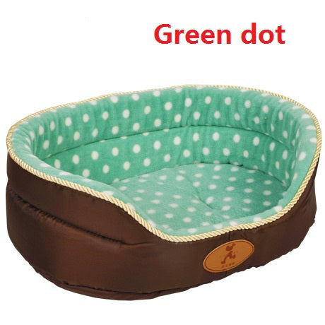 Double sided fleece bed